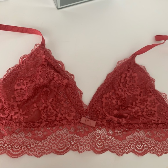 Other - lacy pink bralette